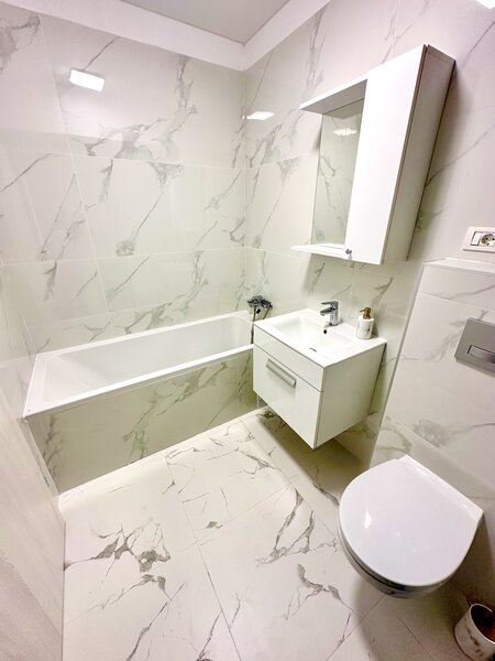 Popesti, Biruintei 81.